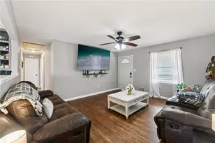 8165 Laurel Dr, Covington, GA 30014 - Photo 4