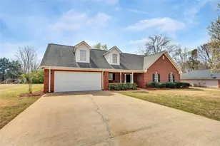 35 Stewart Hollow Ln, Covington, GA 30016 - Photo 2