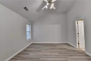 1075 Prestonwood Dr, Lawrenceville, GA 30043 - Photo 26