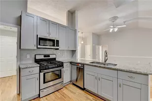 1075 Prestonwood Dr, Lawrenceville, GA 30043 - Photo 22