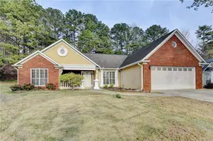 1075 Prestonwood Dr, Lawrenceville, GA 30043 - Photo 2