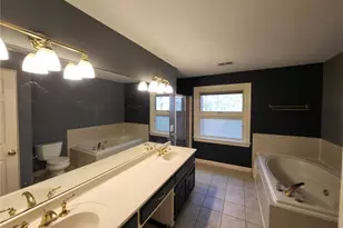 2438 Kings Arms Dr NE, Atlanta, GA 30345 - Photo 12