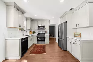 3375 Bridgeshaw Dr, Cumming, GA 30028 - Photo 10