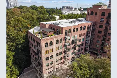 3235 Roswell Road NE #409, Atlanta, GA 30305 - Photo 2