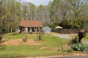 91 Oak Hill Dr NE, White, GA 30184 - Photo 4