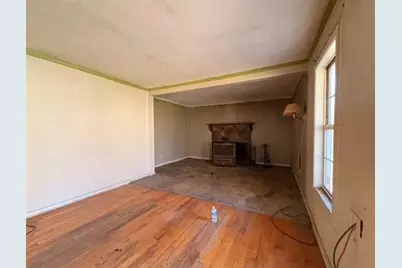 17 Collins Road, Carrollton, GA 30116 - Photo 12