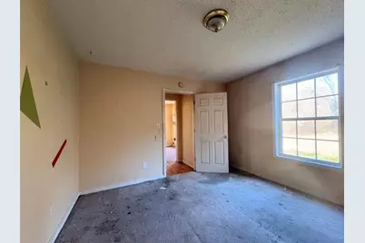 17 Collins Road, Carrollton, GA 30116 - Photo 4