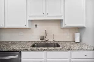 2874 Barnett Ct NW, Atlanta, GA 30318 - Photo 14