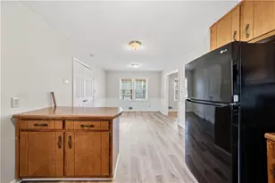 2937 Pebble Ln, Snellville, GA 30078 - Photo 12