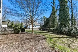 197 Club Dr, Gainesville, GA 30506 - Photo 6