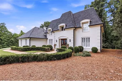 197 Club Drive, Gainesville, GA 30506 - Photo 2