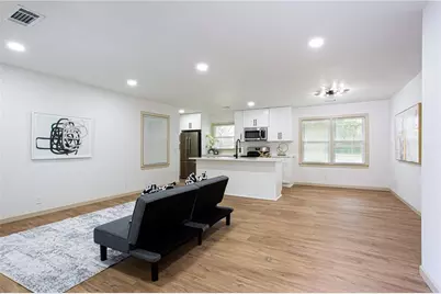 1318 Needmore Street SW, Conyers, GA 30012 - Photo 4