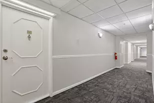 2479 Peachtree Rd NE, Atlanta, GA 30305 - Photo 2