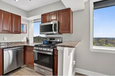 2479 Peachtree Road NE #1517, Atlanta, GA 30305 - Photo 4