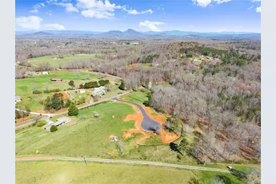 19 White Oak Court, Cleveland, GA 30528 - Photo 8