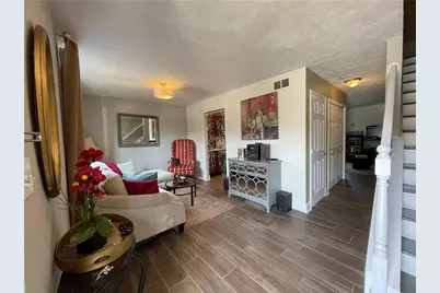 1198 Ashborough Terrace #F, Marietta, GA 30067 - Photo 2