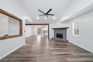 4412 Lucy Ln, Snellville, GA 30039 - Photo 6