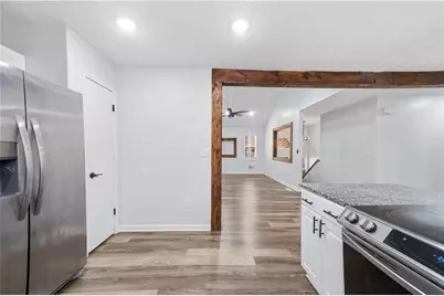 4412 Lucy Lane, Snellville, GA 30039 - Photo 10