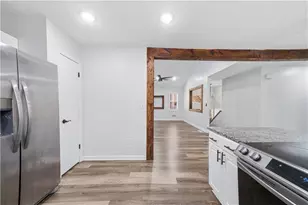 4412 Lucy Ln, Snellville, GA 30039 - Photo 10