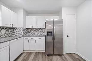 4412 Lucy Ln, Snellville, GA 30039 - Photo 12