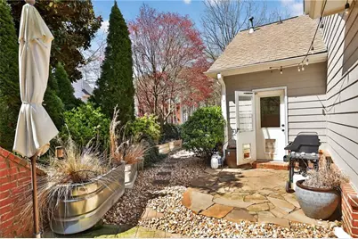 8635 Amsbury Way, Cumming, GA 30506 - Photo 34