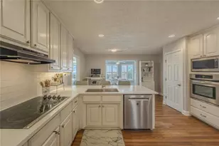 2199 Cedar Lake Ct, Loganville, GA 30052 - Photo 6