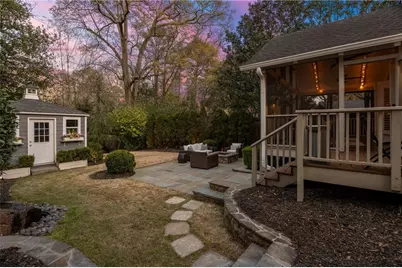 2389 Hurst Drive NE, Atlanta, GA 30305 - Photo 32