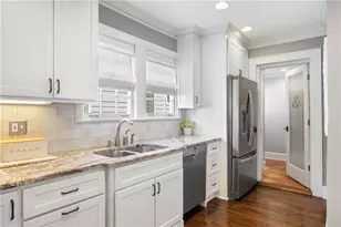 2389 Hurst Dr NE, Atlanta, GA 30305 - Photo 10