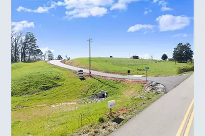 47 White Oak Court, Cleveland, GA 30528 - Photo 2