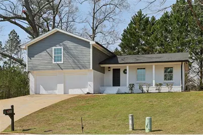 3600 River Hills Court, Ellenwood, GA 30294 - Photo 2