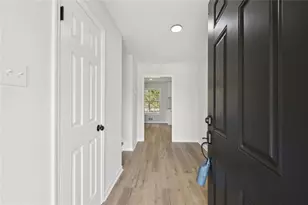 3600 River Hills Ct, Ellenwood, GA 30294 - Photo 6