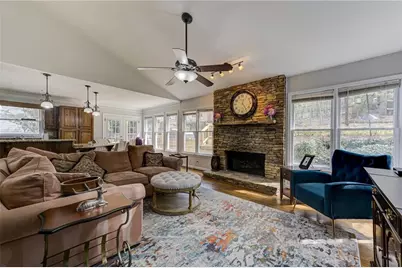 1059 Della Street SE, Marietta, GA 30067 - Photo 16