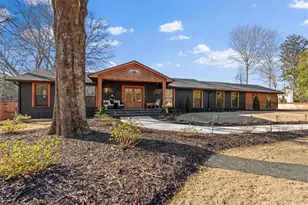 109 Briarwood Dr, Carrollton, GA 30117 - Photo 2