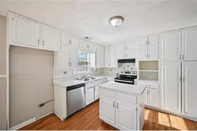 1324 N Hicks Circle NW, Conyers, GA 30012 - Photo 10