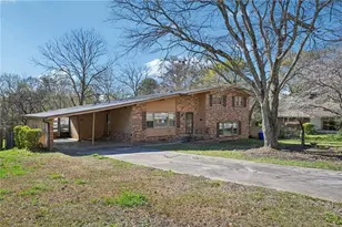 1324 N Hicks Cir NW, Conyers, GA 30012 - Photo 4