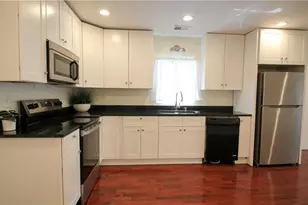 899 E Doyle St, Toccoa, GA 30577 - Photo 8