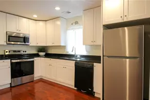 899 E Doyle St, Toccoa, GA 30577 - Photo 6