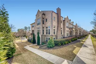 2381 Brissett Ln, Brookhaven, GA 30319 - Photo 4