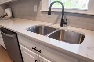 510 Cambridge Dr, Cumming, GA 30040 - Photo 16