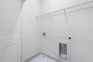 978 Bibbs Circle, Atlanta, GA 30318 - Photo 32