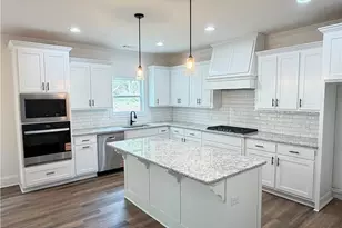 635 Rocky Spgs Dr, Jefferson, GA 30549 - Photo 10