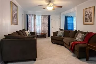 5036 Fox Forest Dr SW, Lilburn, GA 30047 - Photo 16