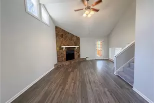 5596 Pinedale Cir, Sugar Hill, GA 30518 - Photo 12