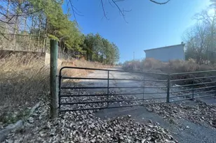 3467 Benjamin E Mays Dr, Atlanta, GA 30331 - Photo 4