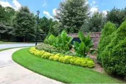 1547 Paxton Drive SW, Lilburn, GA 30047 - Photo 32