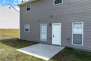 1098 Village Creek, Jonesboro, GA 30238 - Photo 34