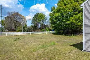 1098 Village Creek, Jonesboro, GA 30238 - Photo 38