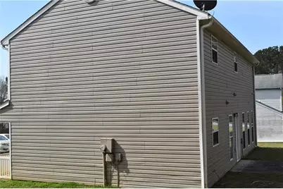 1098 Village Creek, Jonesboro, GA 30238 - Photo 2