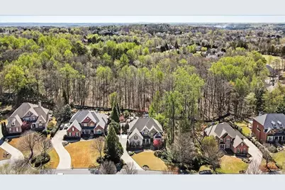 9040 Preston Lane, Suwanee, GA 30024 - Photo 42