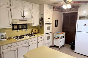 3775 Clubhouse Ln SE, Conyers, GA 30094 - Photo 18